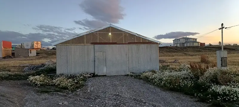 🟡 ALQUILER – RURAL – BARRIO MARGEN SUR📍
