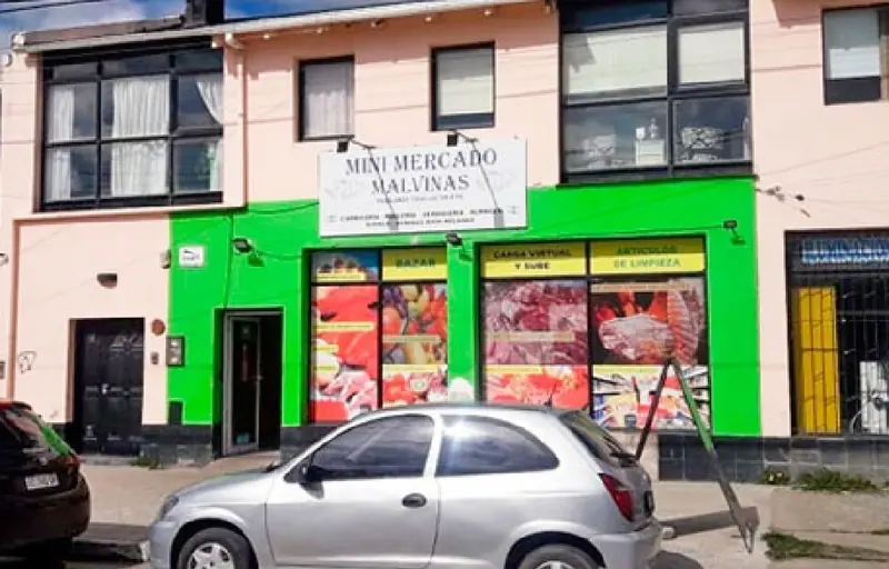 LOCAL + DEPARTAMENTO – RIVADAVIA 800
