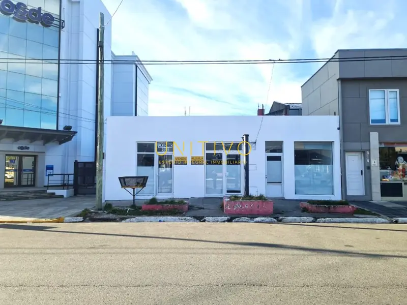 Local en Venta-Alquiler en Rio Grande - VENTA y ALQUILER - Laserre al 500