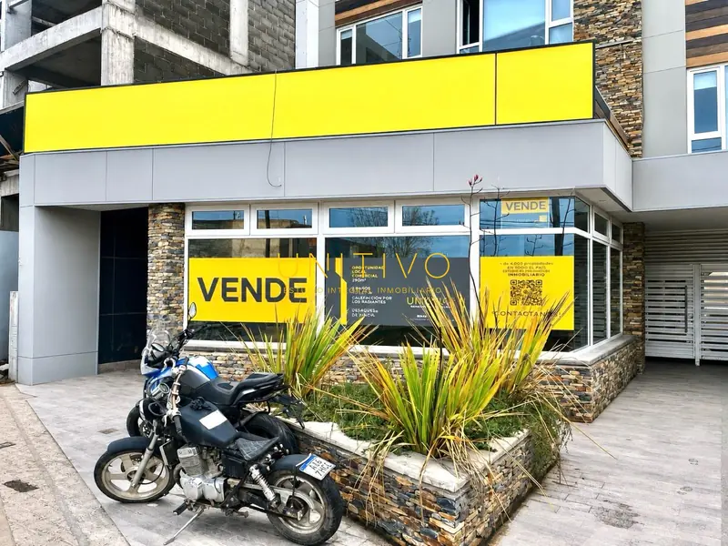 Local en Venta en Ushuaia - VENTA - 12 de octubre al 700