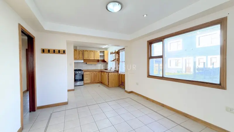 Casa de 3 dormitorios y 2 baños en excelente zona!!!