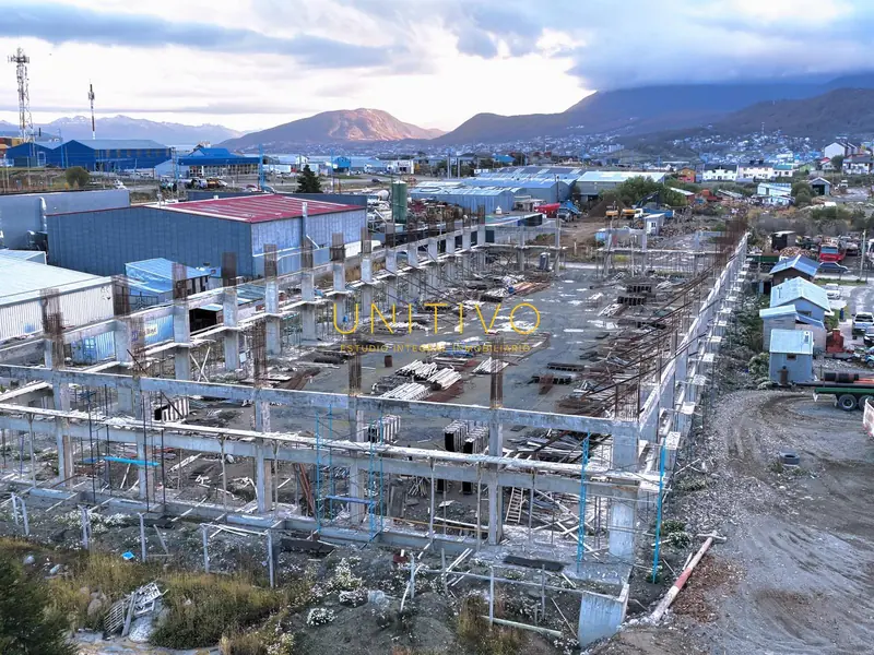 Galpón en Venta en Ushuaia - VENTA - CABO NICOLAS FLORES  al 100