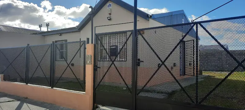 🔴VENTA -CASA 2 DORMITORIOS – B° CHACRA XIII 📍