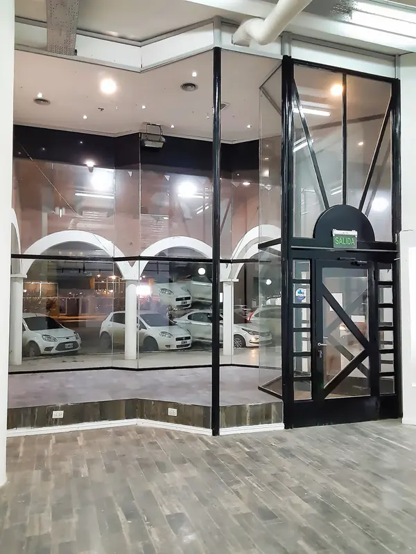 🟡 ALQUILER – LOCALES COMERCIALES – Bº CENTRO NORTE📍
