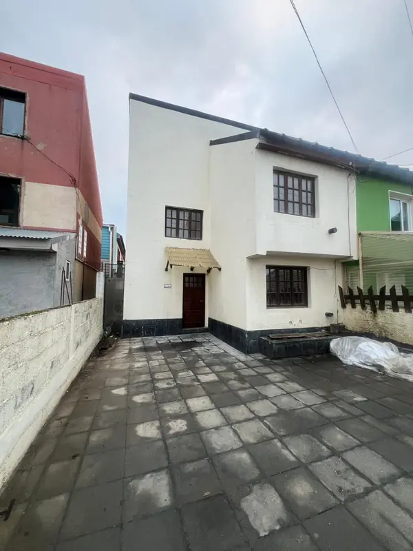 🔴 VENTA – CASA 3 DORMITORIOS – BARRIO CHACRA II ESTE📍