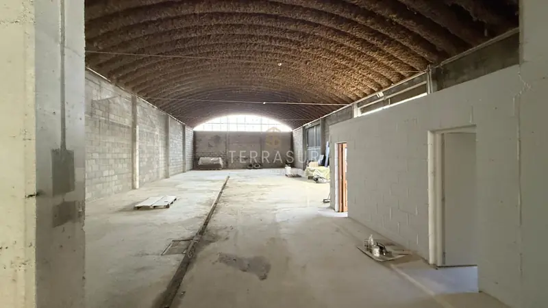 Galpón en alquiler de 600m2 ubicado en Ushuaia
