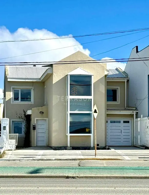 Hermosa casa en venta en inmejorable ubicación c/ Bow Window en Río Grande