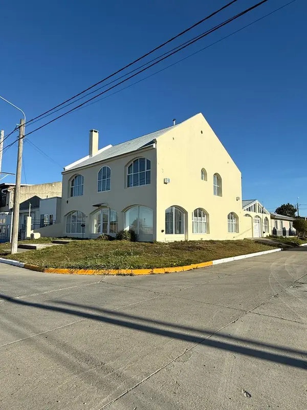 🔴 VENTA – CASA – BARRIO PROFESIONAL📍