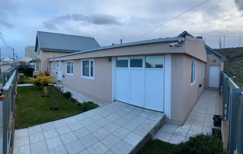 🔴 VENTA -CASA 4 DORMITORIOS – CENTRO NORTE📍