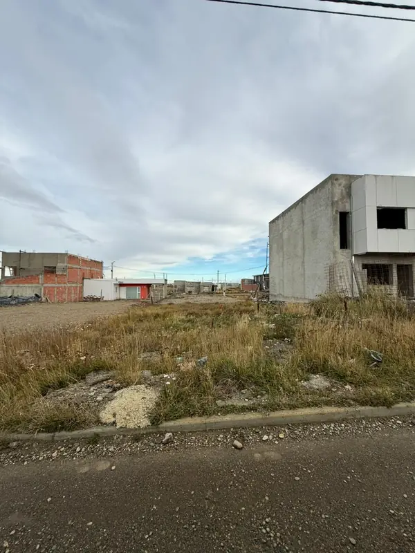 🔴 VENTA – TERRENO– BARRIO AEROPUERTO📍