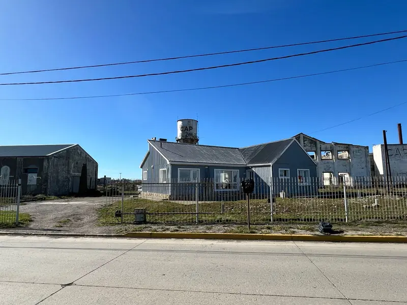 🔴 VENTA – CASA 2 DORMITORIOS – BARRIO AUSTRAL📍