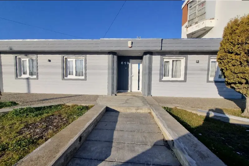 🔴VENTA  – CASA 5 DORMITORIOS- BARRIO MUTUAL📍