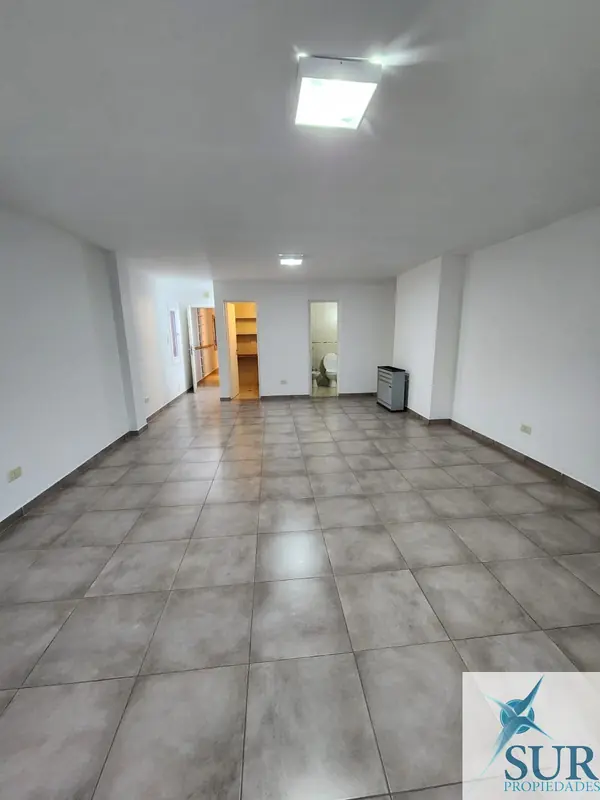 Oficina en alquiler sobre Av San Martin