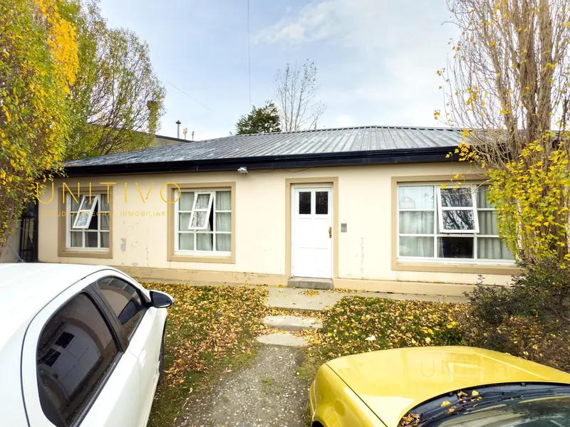 Casa en Venta en Ushuaia - VENTA - CHALET de 1 planta en B° CLUB DE CAMPO