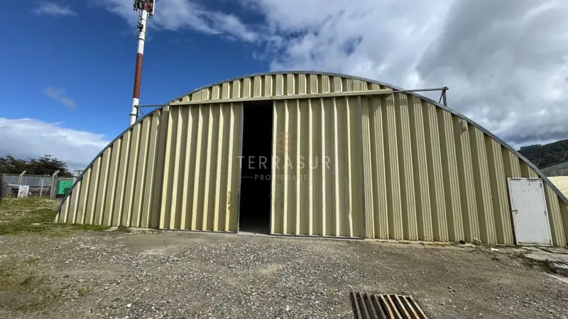 Galpón en alquiler de 400m2 ubicado en Ushuaia