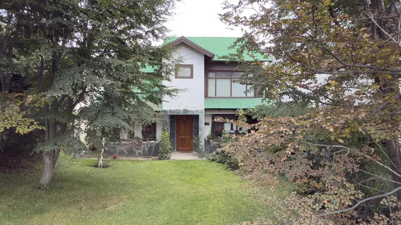 Casa en Venta en Ushuaia - CASA EN VENTA - DE LA PRADERA