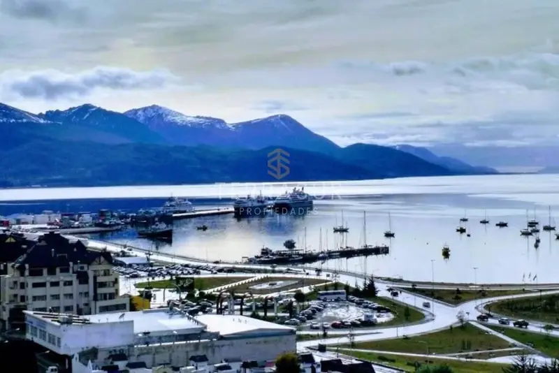 Departamento en venta de 3 dormitorios c/ cochera en Ushuaia